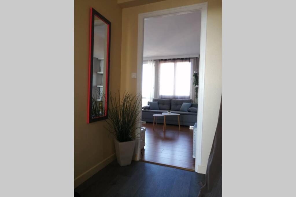 Appt ENTIER proche *CENTRE VILLE *GARE Sainte-Savine Exterior foto
